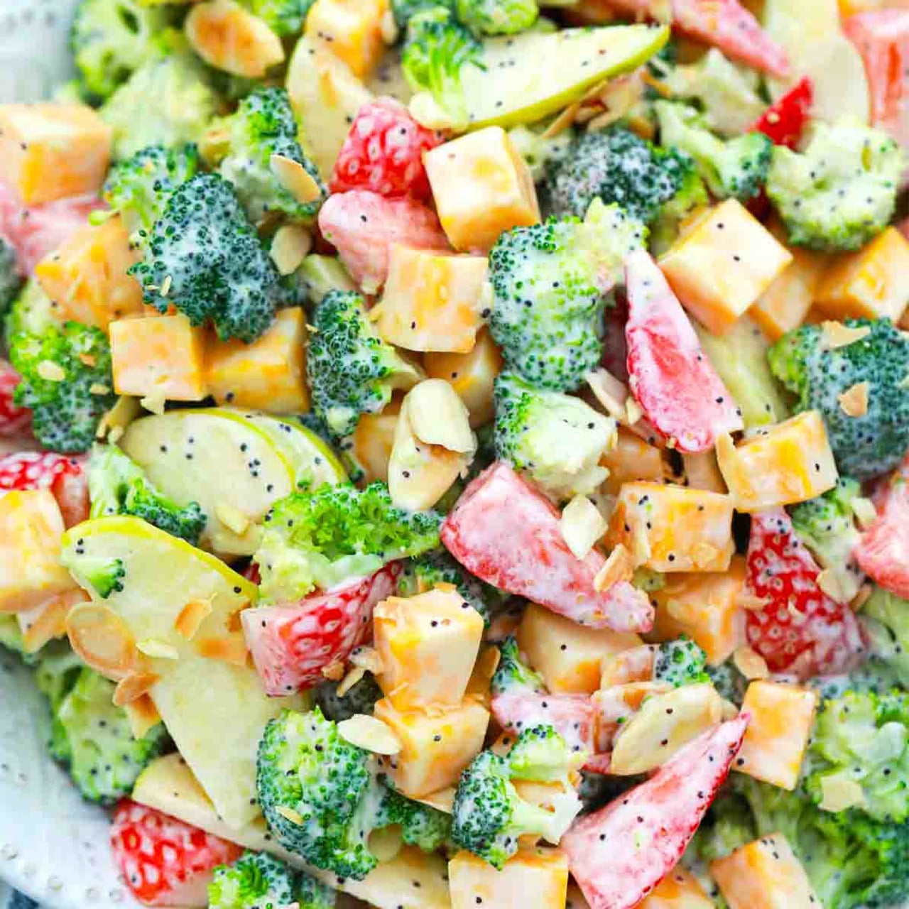 Sweet & Savory Strawberry Broccoli Salad: A Delicious Twist